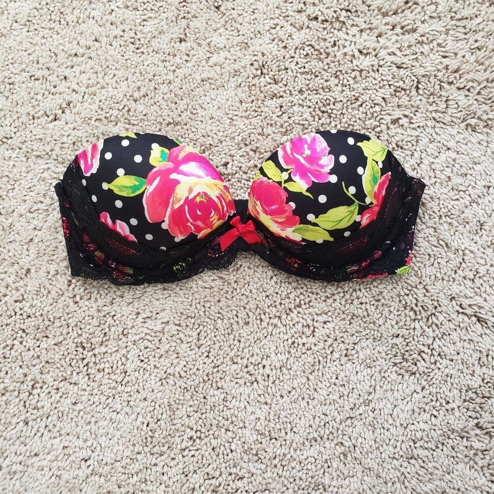 VS Very Sexy Strapless Push-up Bra